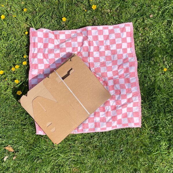Kraft takeaway box made of cardboard - Small